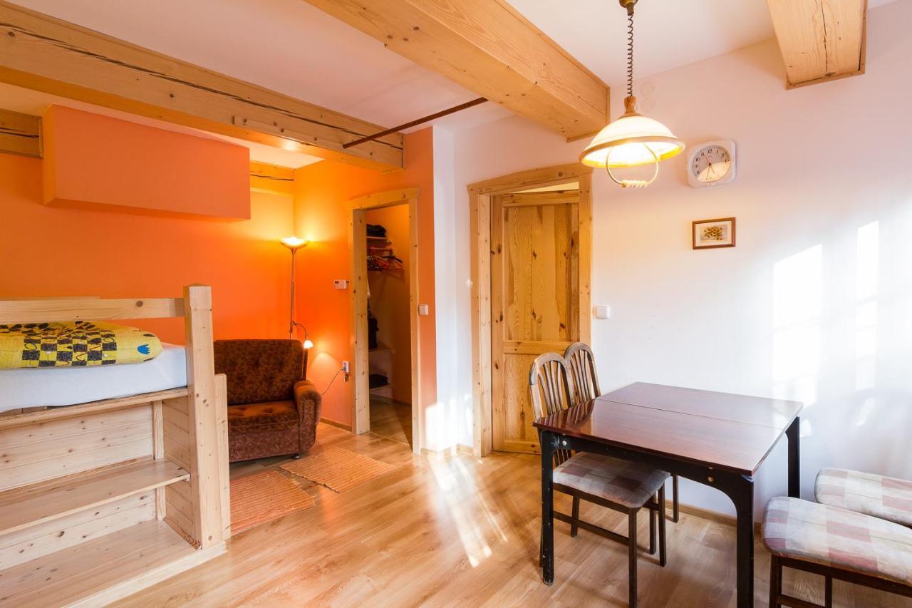 Apartman Mezi Stromy ロキトニツェ・ナト・イゼロウ エクステリア 写真